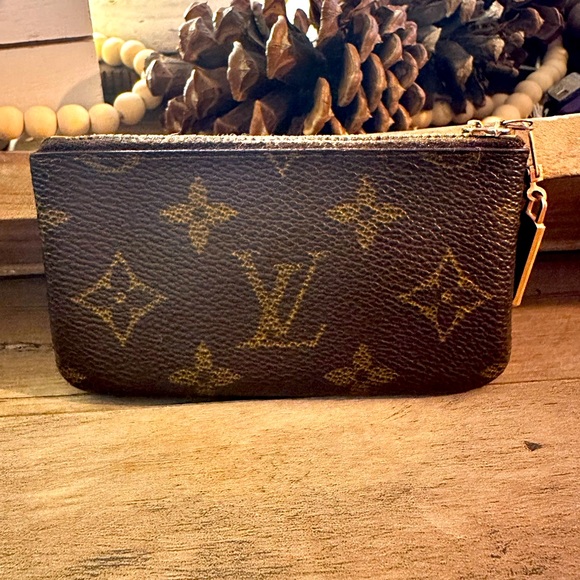Louis Vuitton Handbags - Louis Vuitton Monogram Pochette
Cles Wallet Coin Purse